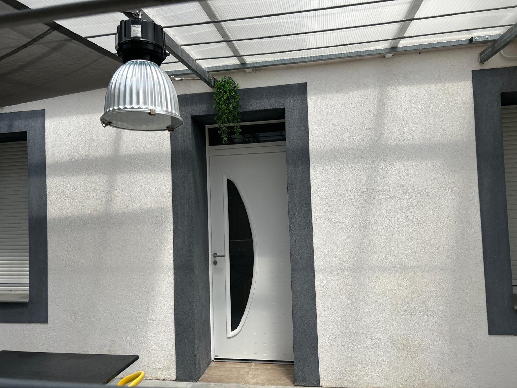 Aux 3 Domaines T2 Avec Terrasse Appartement Hyères Buitenkant foto